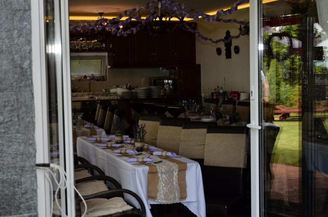 באלאטונסארסו Granit Villa מראה חיצוני תמונה
