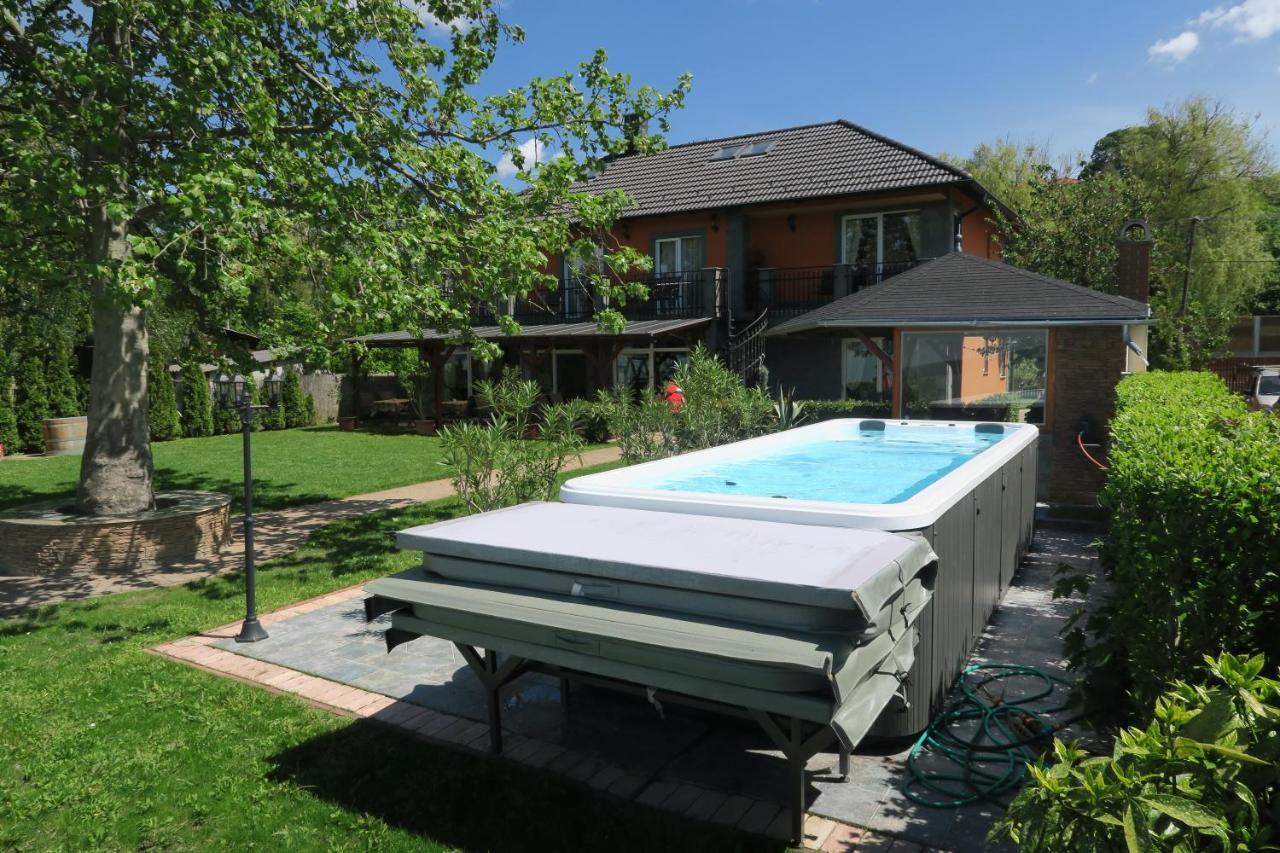 באלאטונסארסו Granit Villa מראה חיצוני תמונה