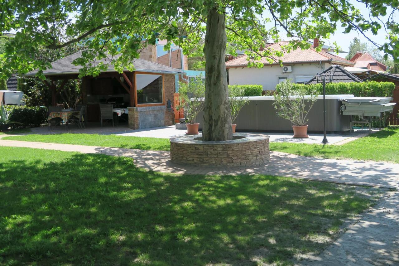 באלאטונסארסו Granit Villa מראה חיצוני תמונה